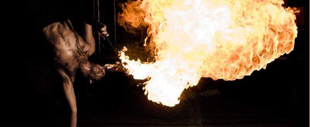 Header_schmal_01_feuer